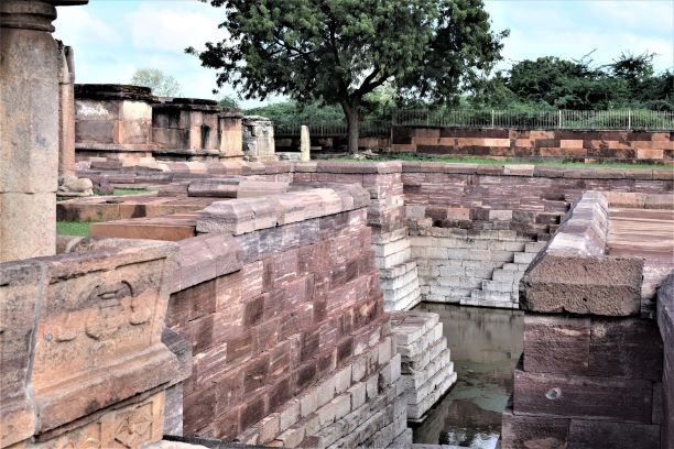 Aihole - Jyotirlinga Gudi Complex - Stepwell