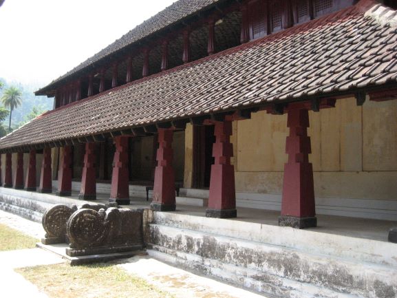 Kakkabe – Nalknad Palace