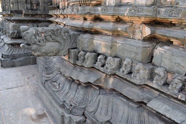 Lakkundi - Nanneshwara temple