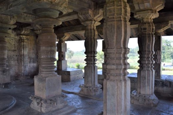 Dambal - Someshwara Temple