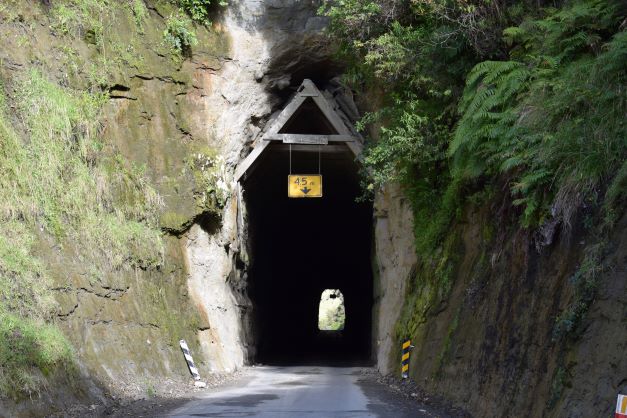 Forgotten World Highway - Moki Tunnel