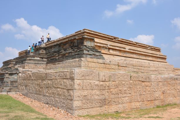Hampi - Mahanavami Dibba