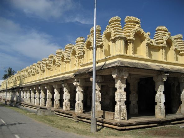 Melukote - Cheluvanarayana Swamy Temple