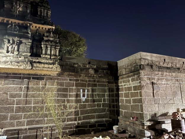 Kanchipuram - Azhagiya Singa Perumal Temple