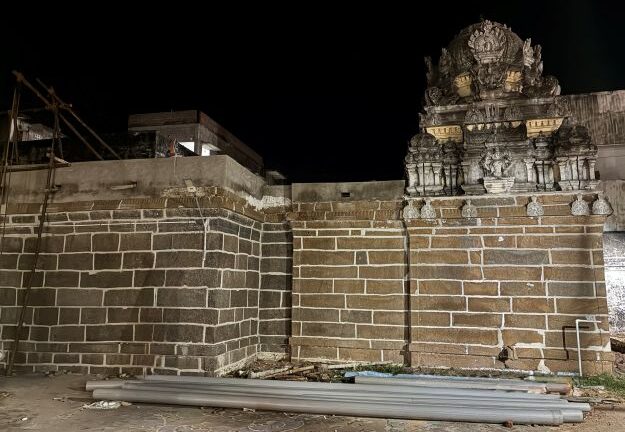 Kanchipuram - Azhagiya Singa Perumal Temple