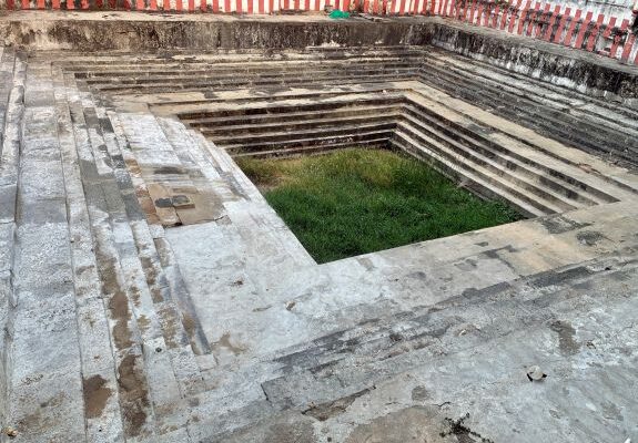 Kanchipuram – Vazhakarutheeswarar