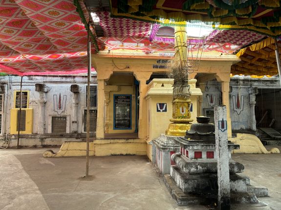 Kanchipuram - Sonna Vannam Seitha Perumal Temple