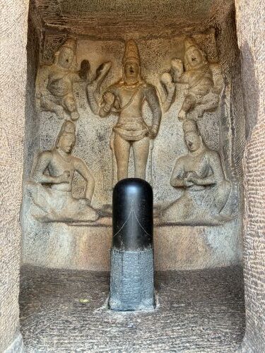 Mamallapuram - Trimurti Cave