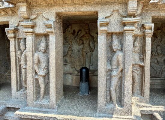 Mamallapuram –  Trimurti Cave
