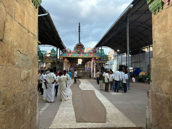Madurai - Immaiyilum Nanmai Tharuvar Temple