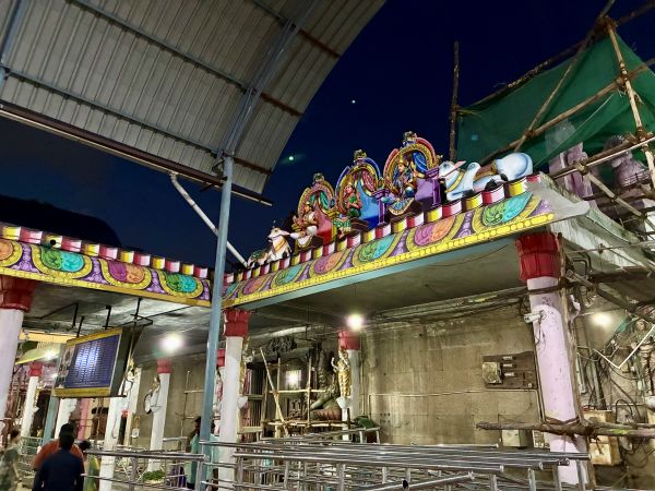 Madurai - Immaiyilum Nanmai Tharuvar Temple
