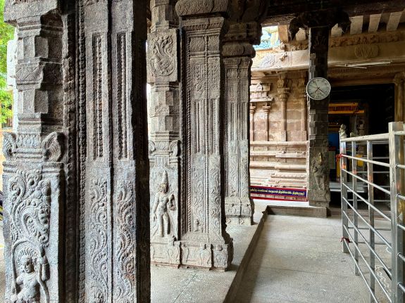 Thirumogoor - Kalamegha Perumal Temple